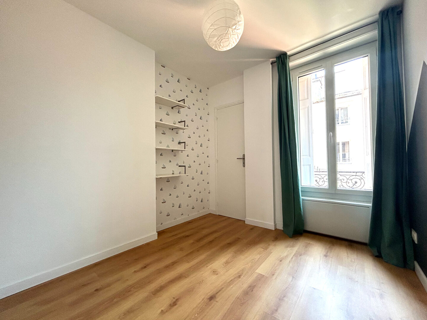 LOCATION : appartement T4 (74 m²) à SAINT ETIENNE