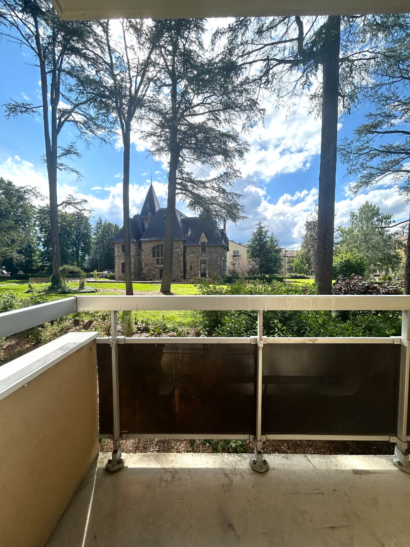 SAINT PRIEST EN JAREZ : appartement de 3 pièces (69 m²) à louer