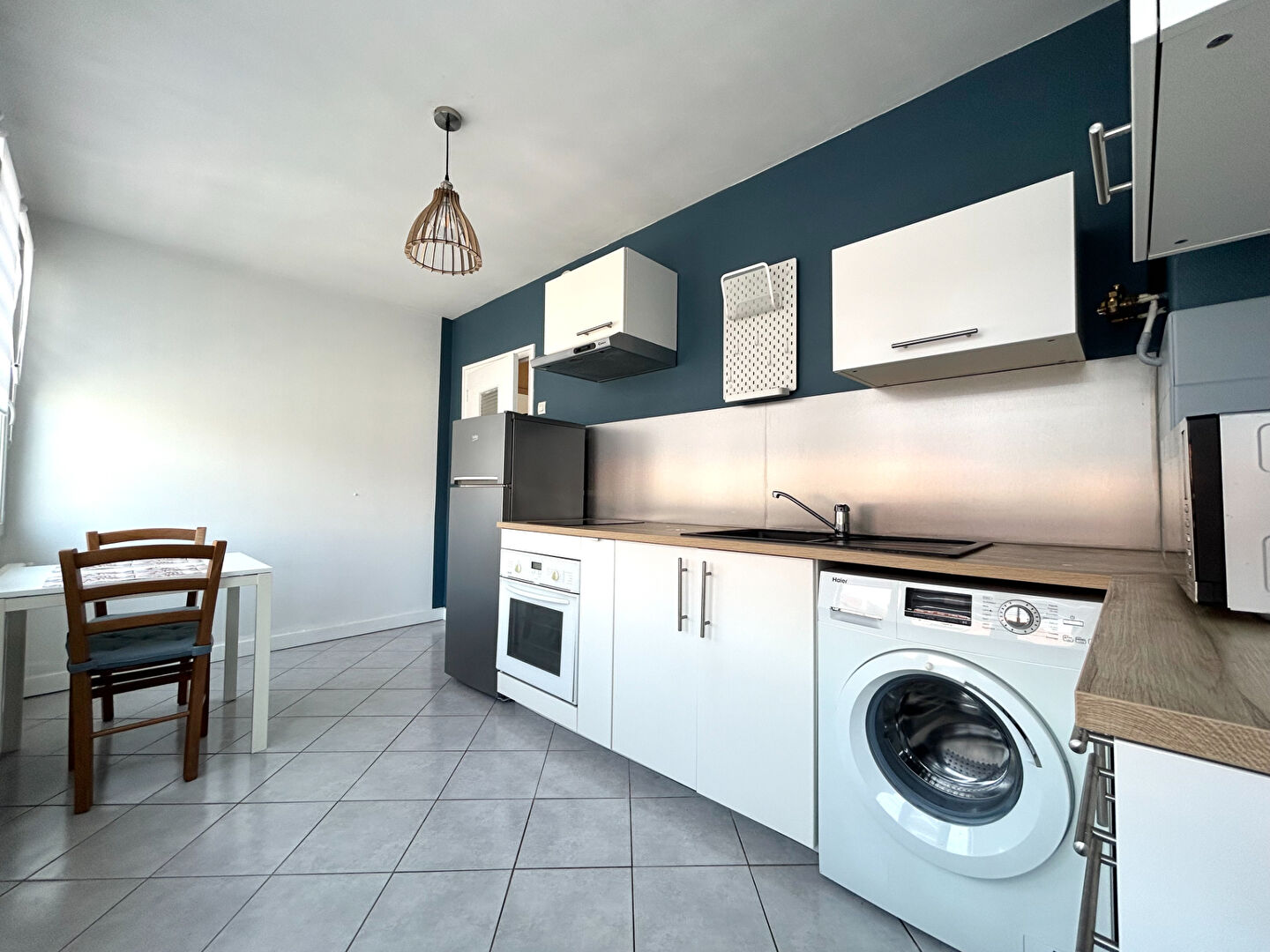 LOCATION d'un appartement de 2 pièces (44 m²) à SAINT ETIENNE - LA TERRASSE