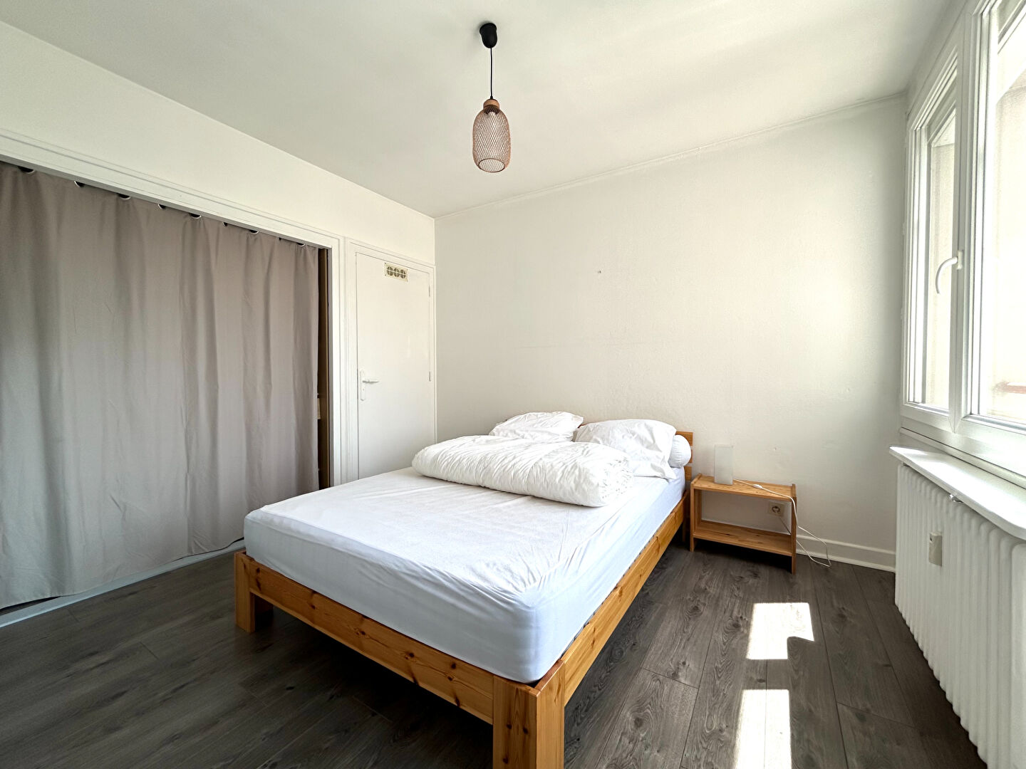 LOCATION d'un appartement de 2 pièces (44 m²) à SAINT ETIENNE - LA TERRASSE