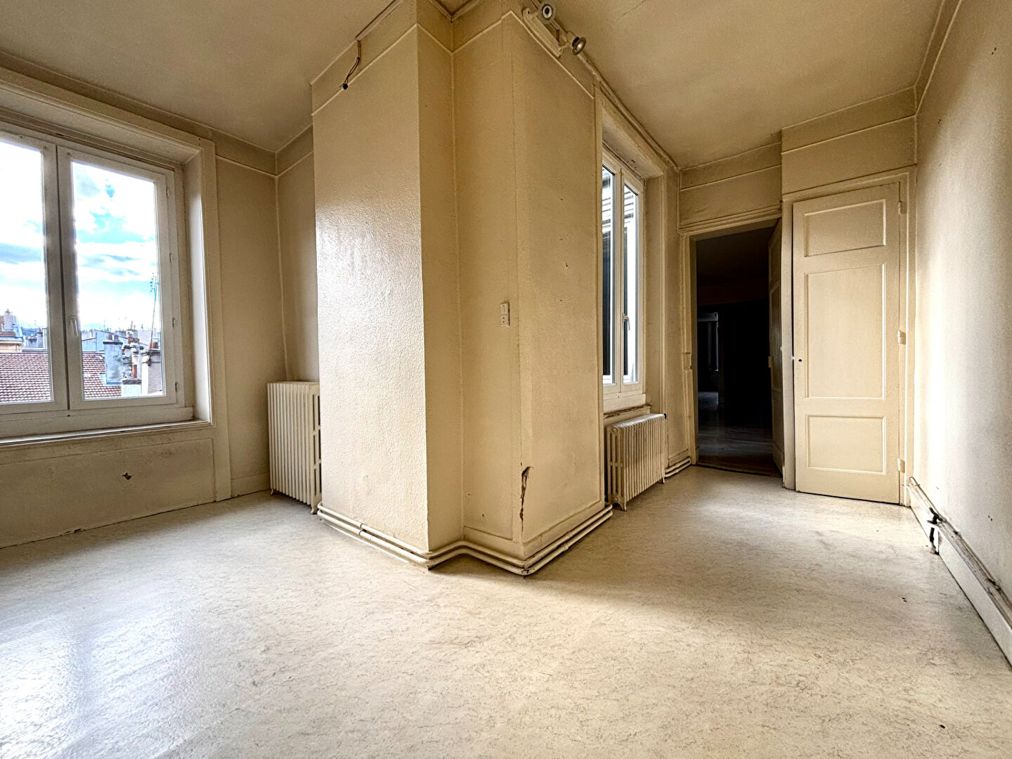 SPÉCIAL INVESTISSEUR  Fort potentiel en centre-ville de Saint-Étienne