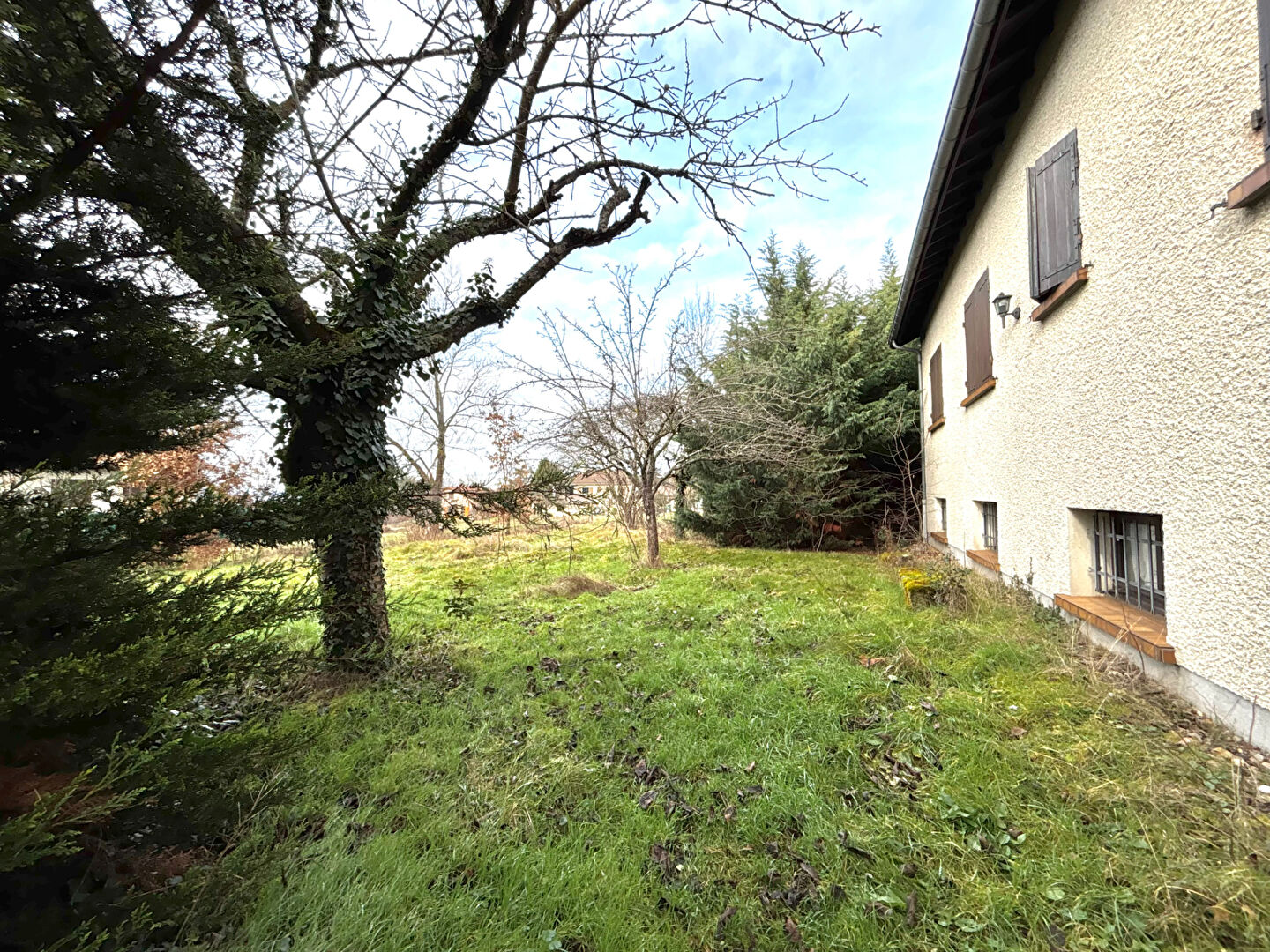 Maison familiale 110 m²  - Grand terrain 1 700 m² - Secteur calme - Saint-Just-Saint-Rambert