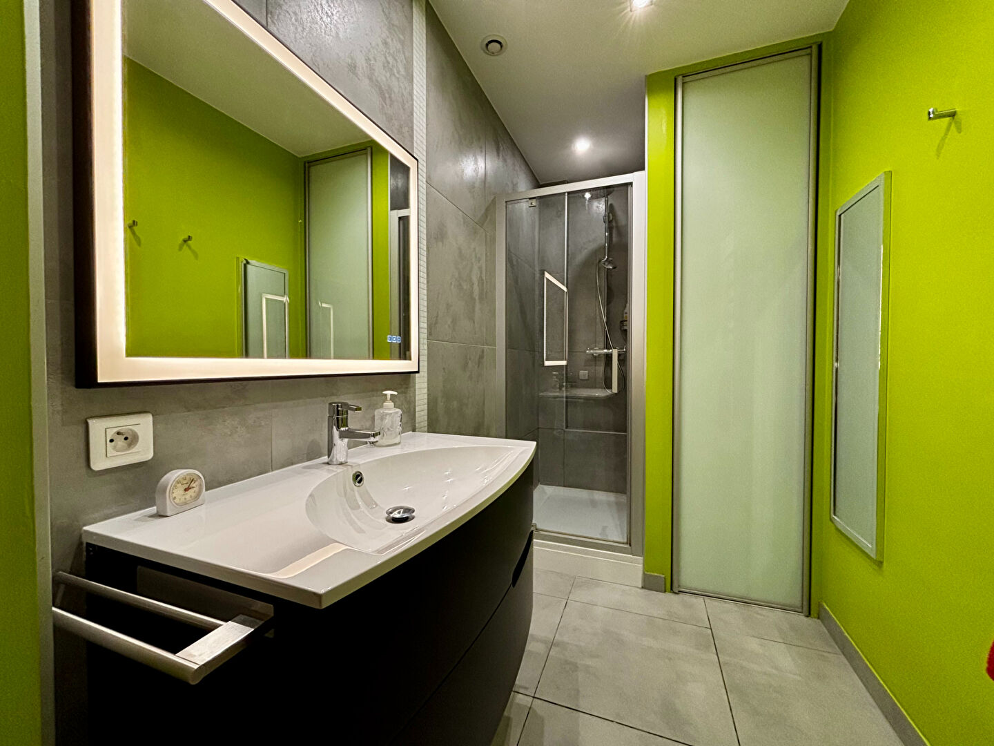 À VENDRE ! Magnifique Appartement Haussmannien de 150 m² dans une Résidence de Prestige