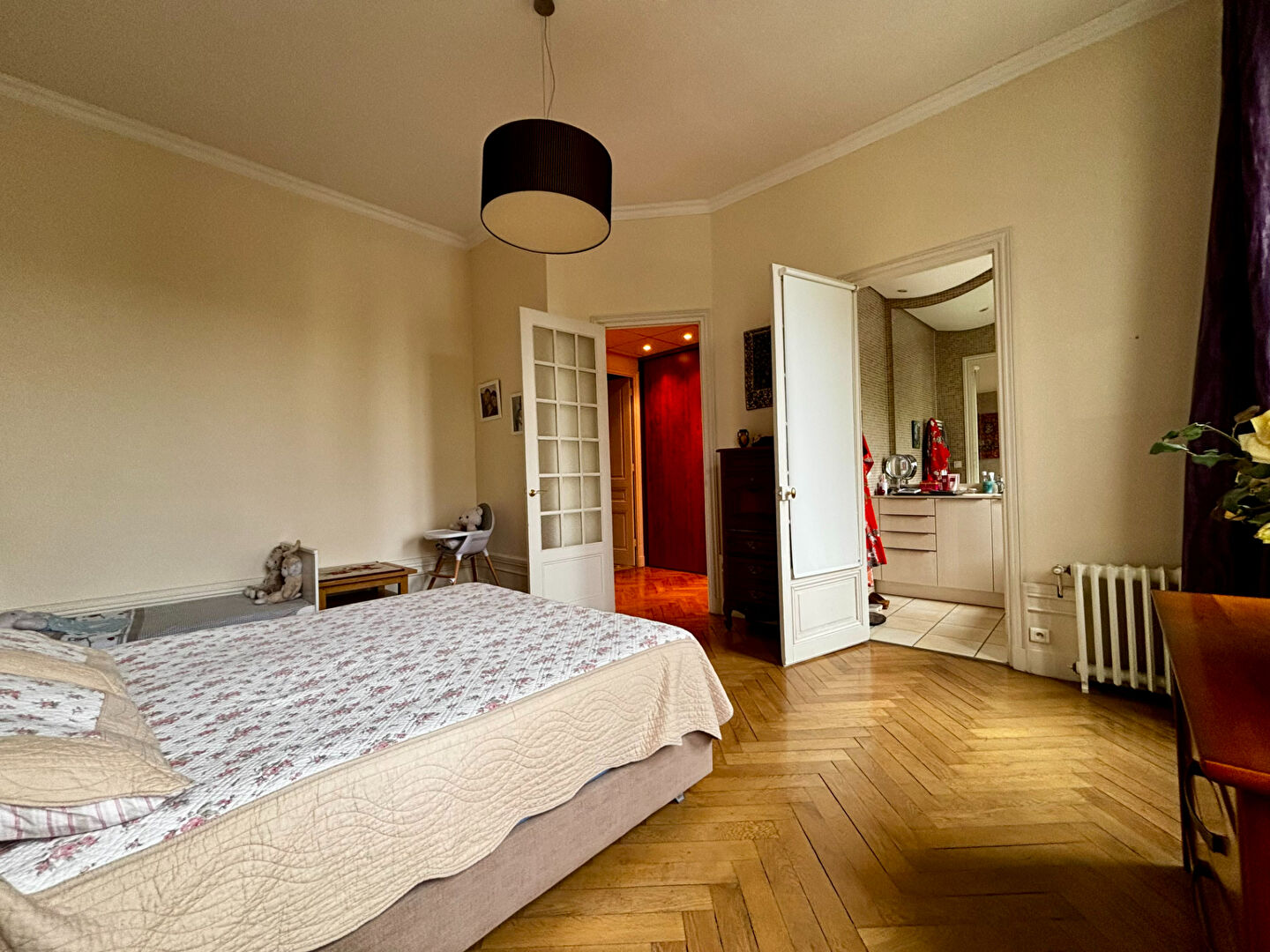 À VENDRE ! Magnifique Appartement Haussmannien de 150 m² dans une Résidence de Prestige