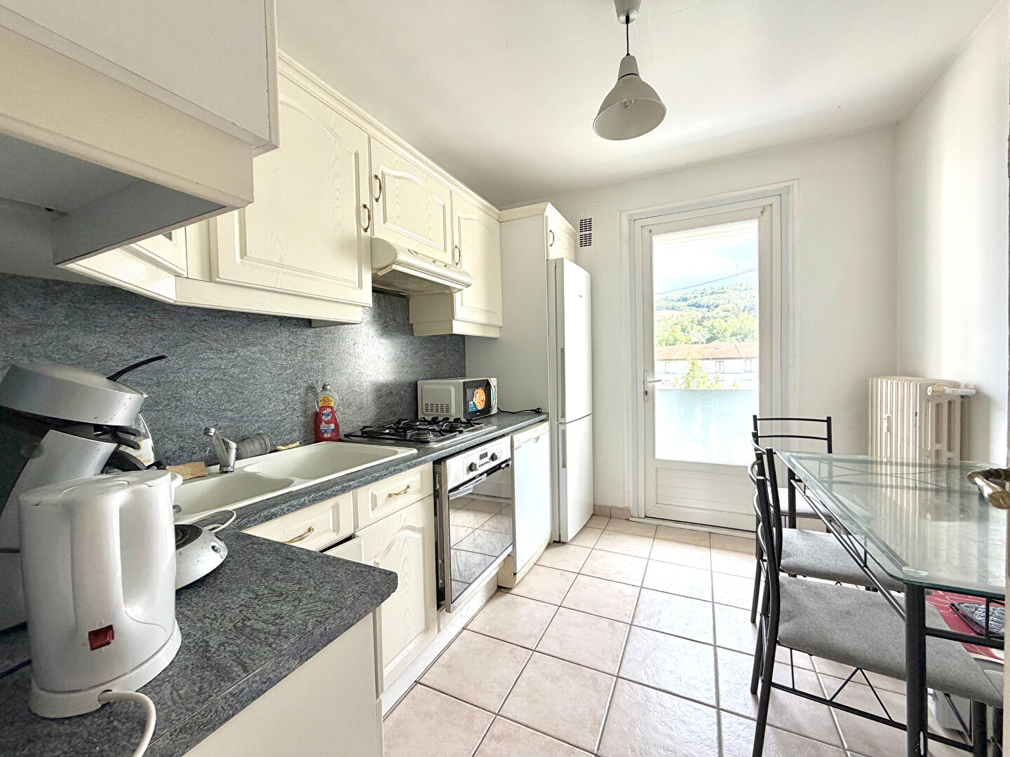 T4 Lumineux - 3 chambres & 2 balcons