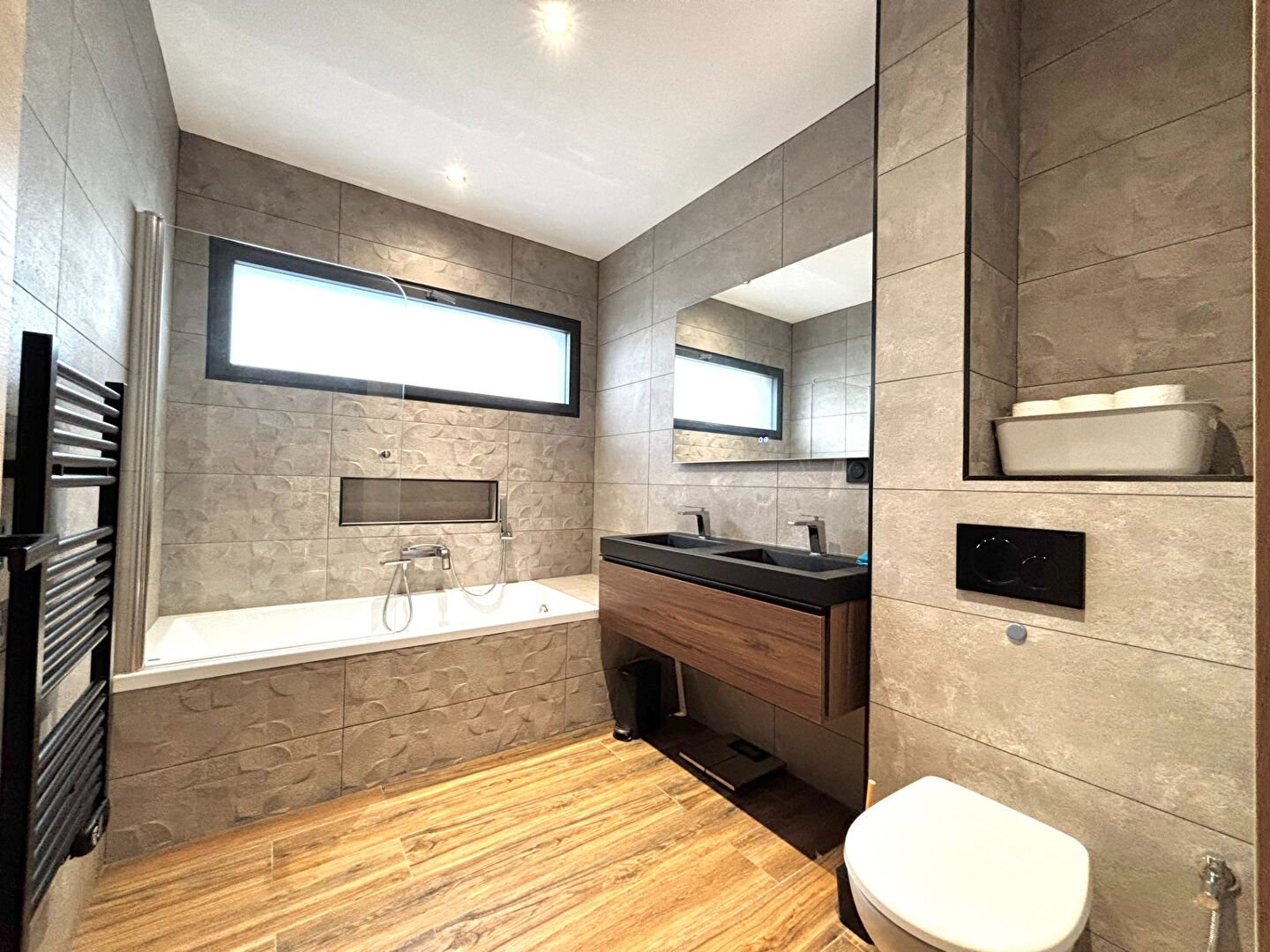 Appartement  4 pièce(s) 120 m2