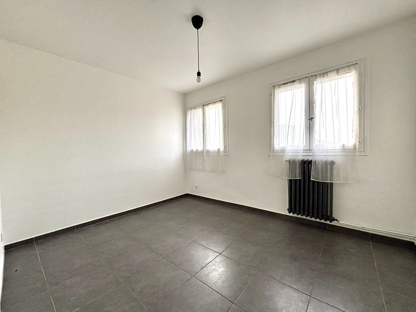 À VENDRE ? Appartement idéal petit budget ? Saint-Étienne / Quartier Molina
