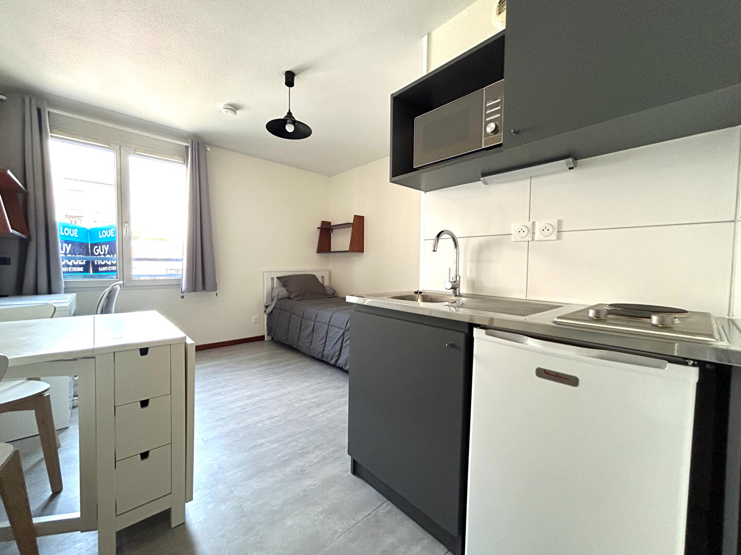 Studio meublé dans le centre de Saint Etienne18.96 m2