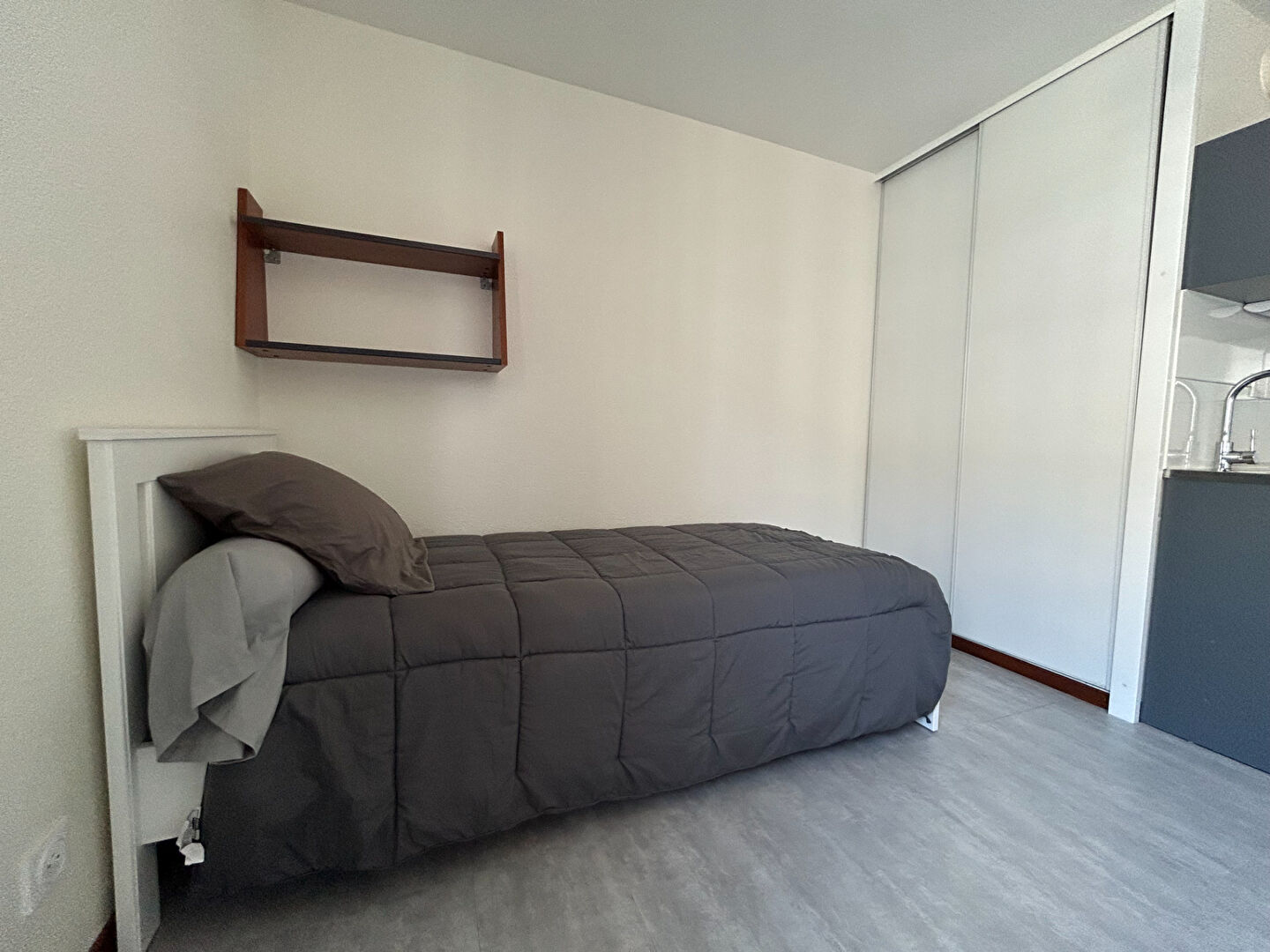 Studio meublé dans le centre de Saint Etienne18.96 m2