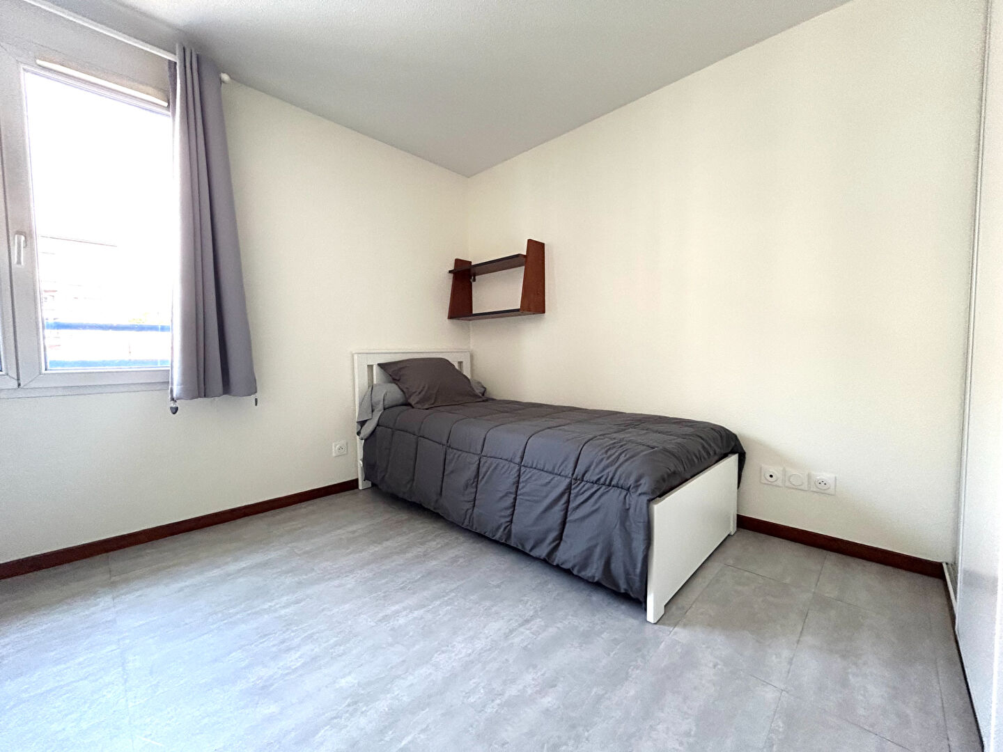 Studio meublé dans le centre de Saint Etienne18.96 m2