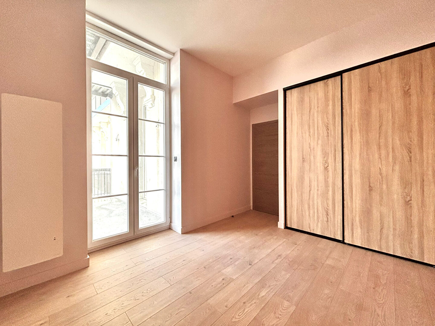 À VENDRE - Appartement T2 avec grande terrasse dans résidence de standing 