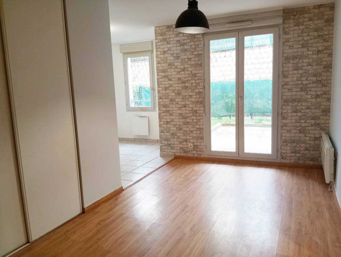 Appartement  avec extérieur à Saint Etienne 2 pièce(s)