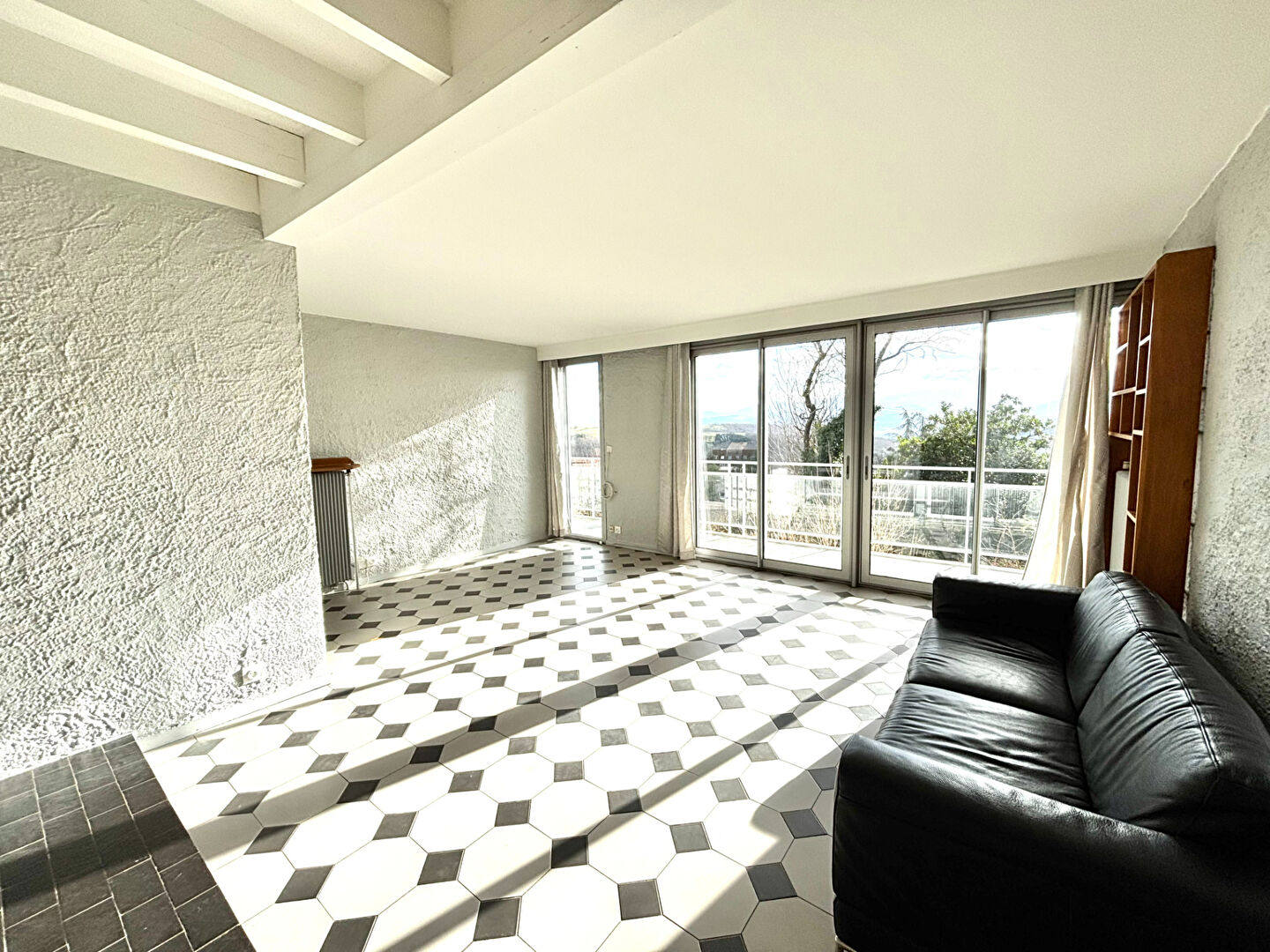 Grande maison d'architecte 212 m²  Terrain 1 408 m²  Produit rare