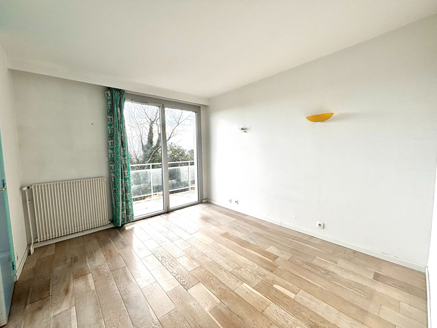 Grande maison d'architecte 212 m²  Terrain 1 408 m²  Produit rare