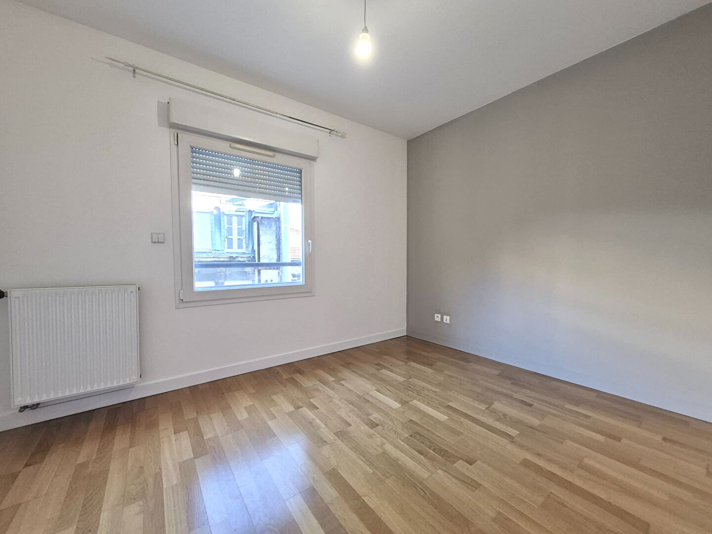 Spacieux T4 avec balcon et ascenseur  - centre de Saint Etienne