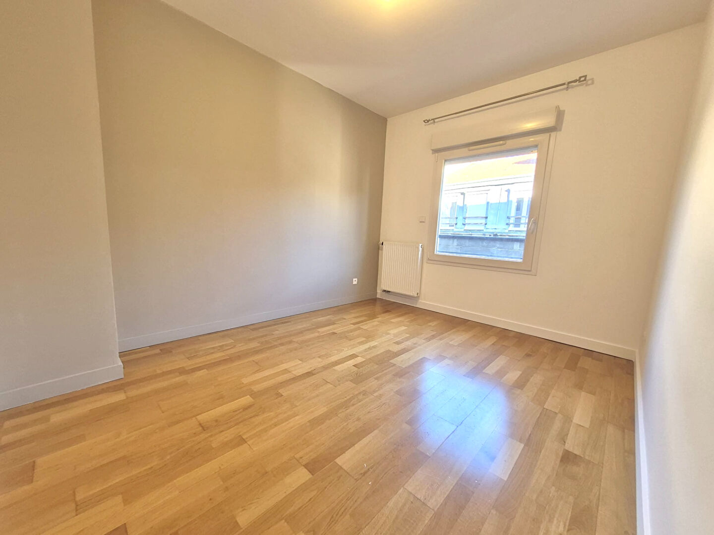 Spacieux T4 avec balcon et ascenseur  - centre de Saint Etienne