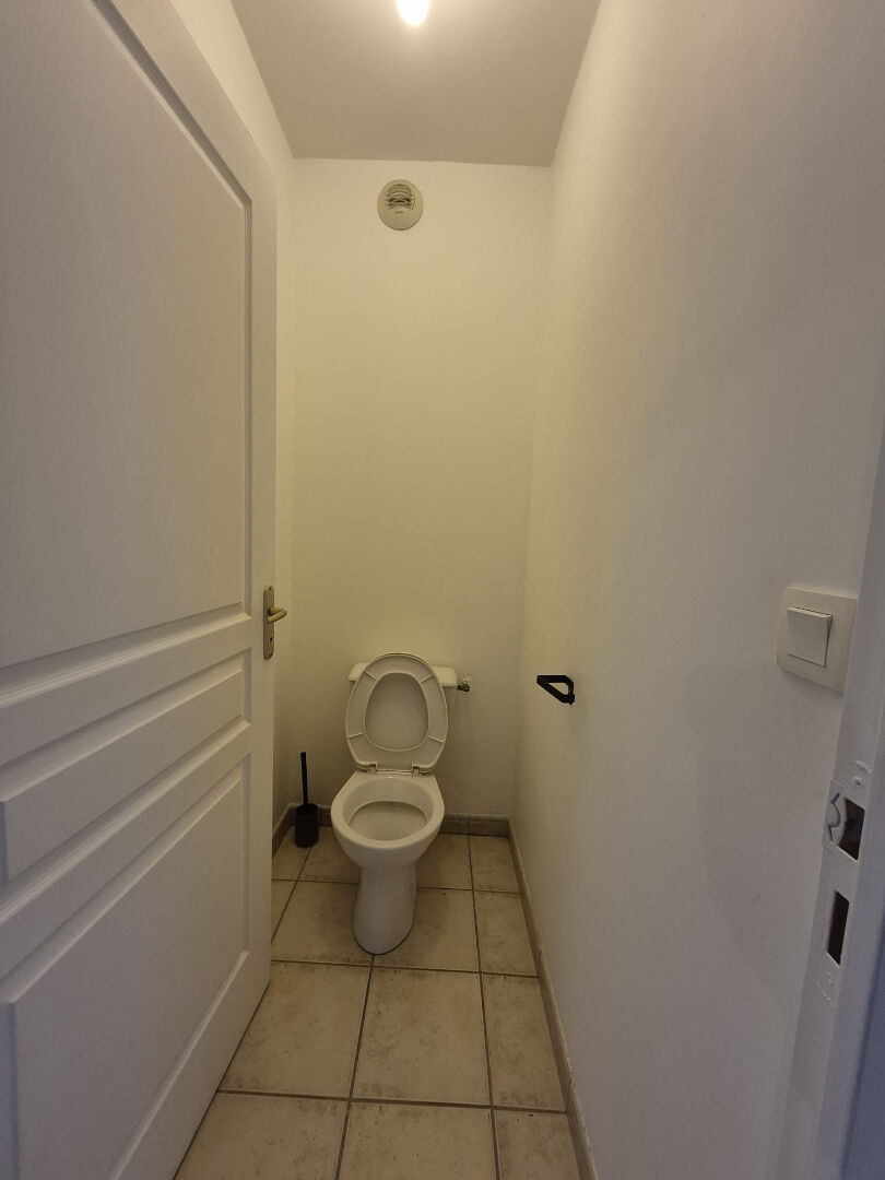 Spacieux T4 avec balcon et ascenseur  - centre de Saint Etienne