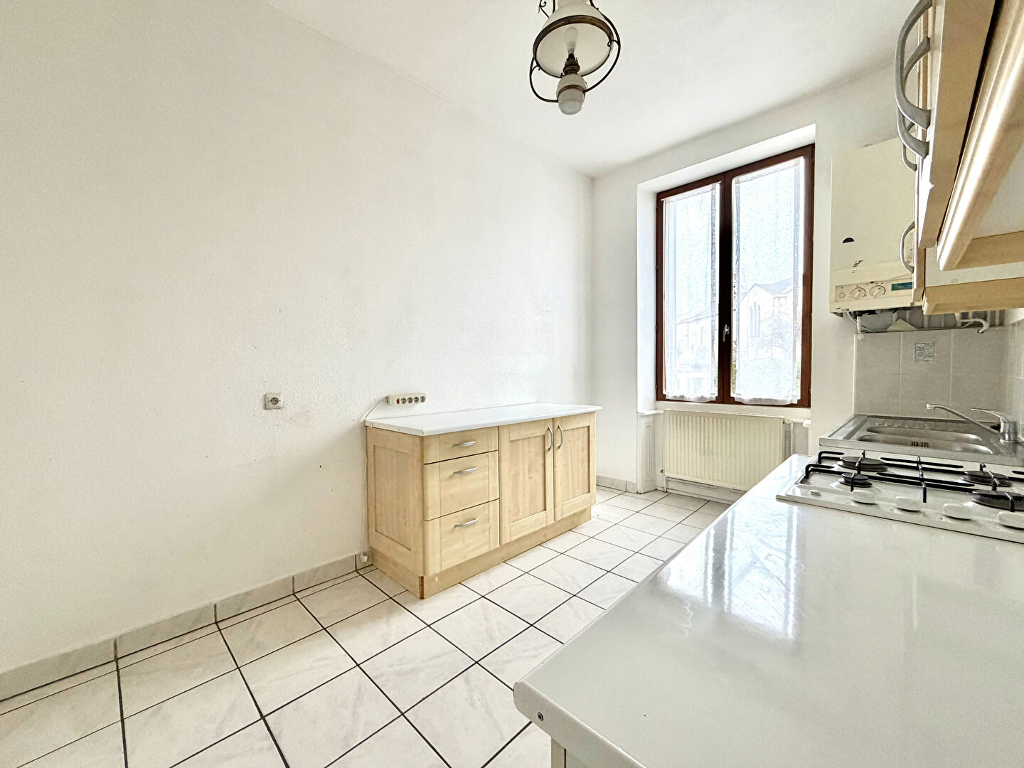 Duplex lumineux avec terrasse et garage - secteur Côte-Chaude