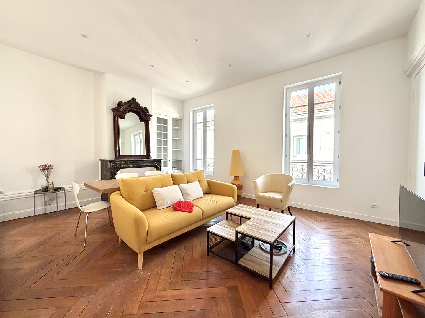 T3 meublé 79.41 m2 Centre ville de Saint Etienne
