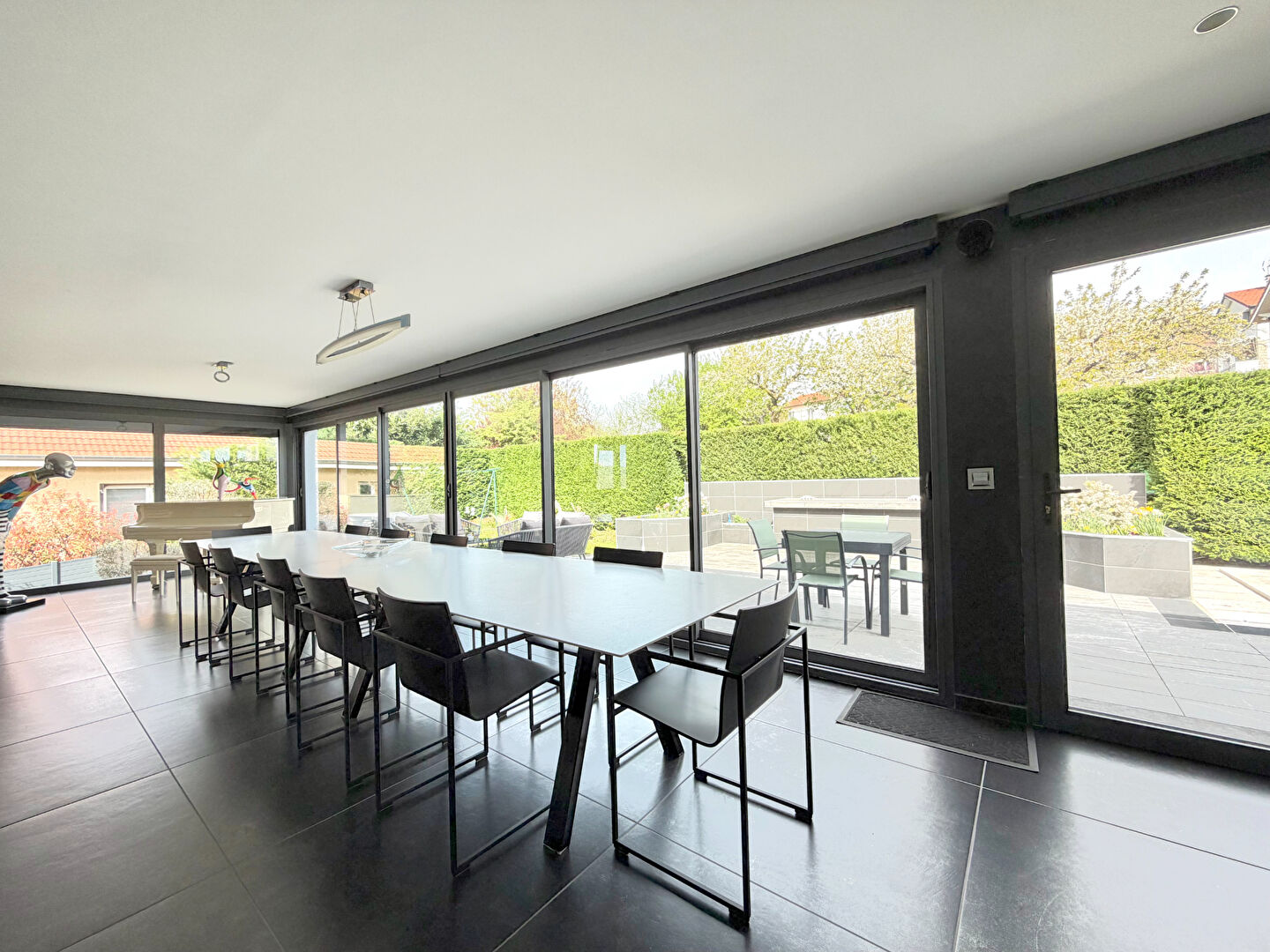 Villa contemporaine d'exception de 300 m²  à Sorbiers