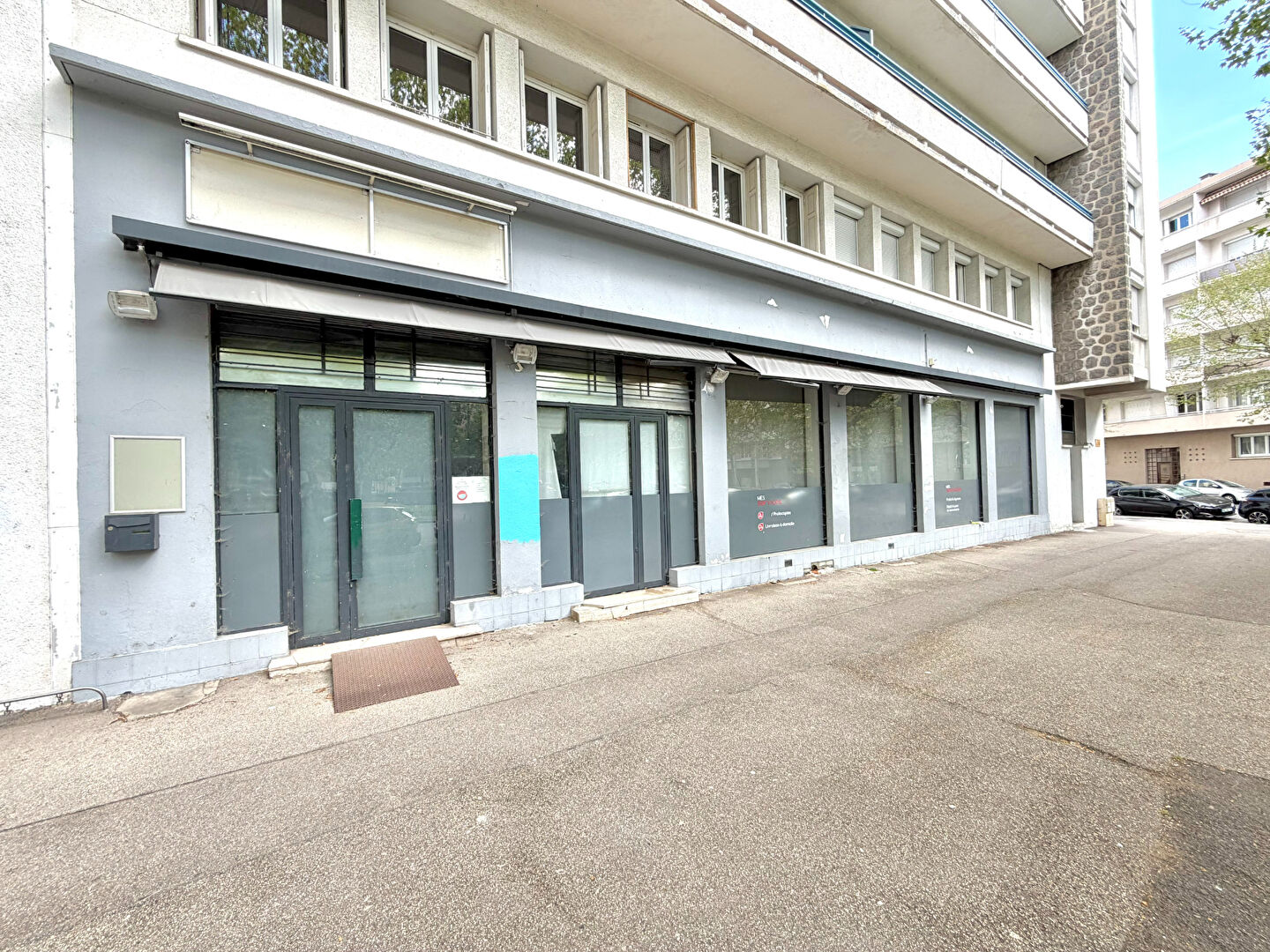 A vendre plateau pour local à usage professionnel Place Foch à Saint-Etienne