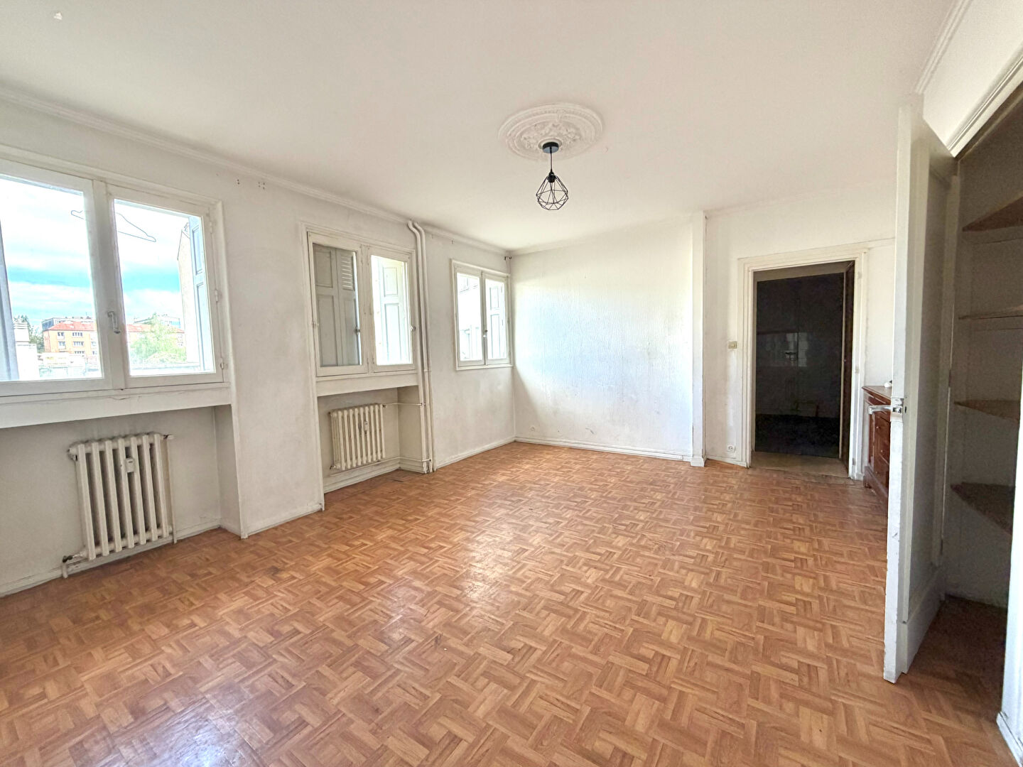 A vendre plateau pour local à usage professionnel Place Foch à Saint-Etienne