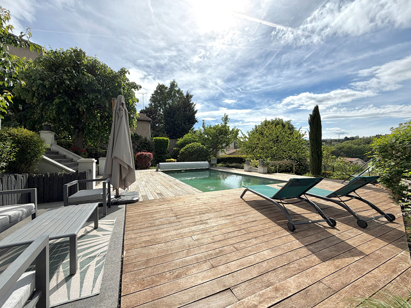 Demeure de Prestige, Élégante Maison Eiffel de 1898 avec Piscine et Parc Arboré