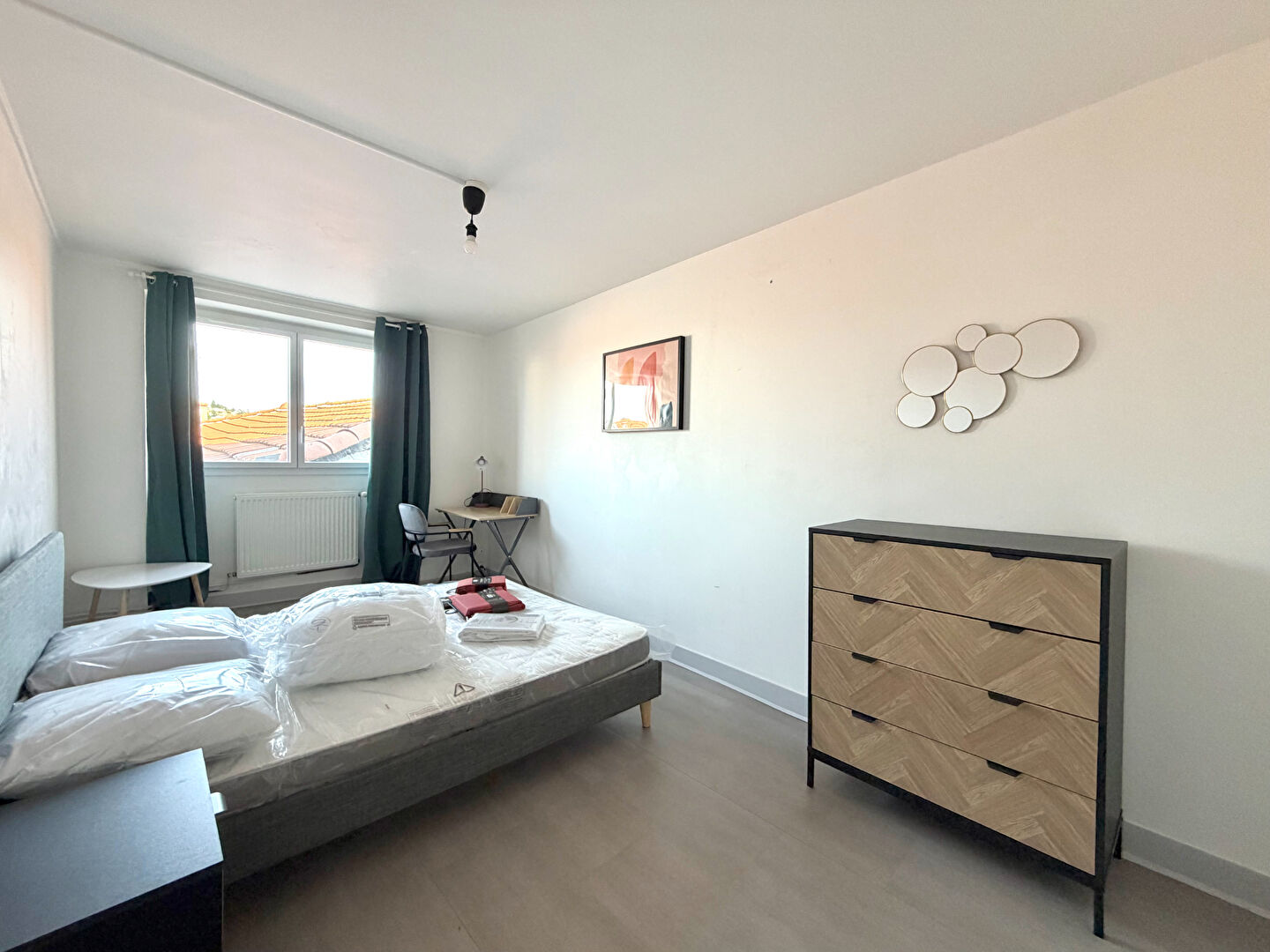 Bel appartement meublé de 74  m2 - 4 chambres ? Centre- ville de Saint-Étienne