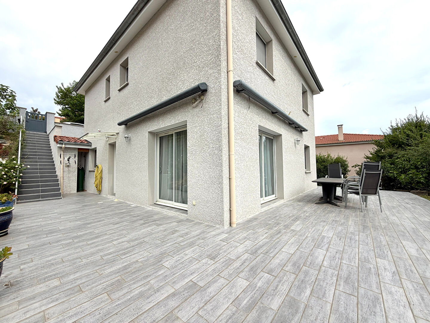 À VENDRE - Maison contemporaine de 115 m² à Villars (42390) - Vue exceptionnelle sur le Golf de Saint-Étienne