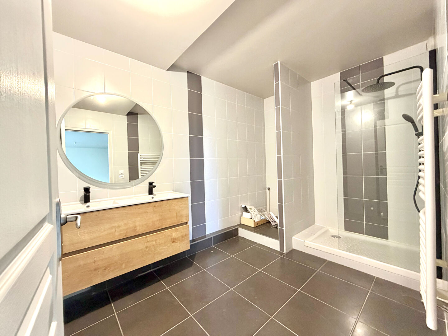 Appartement T2 de 64,32 m2 refait à neuf  Centre de Saint-Étienne