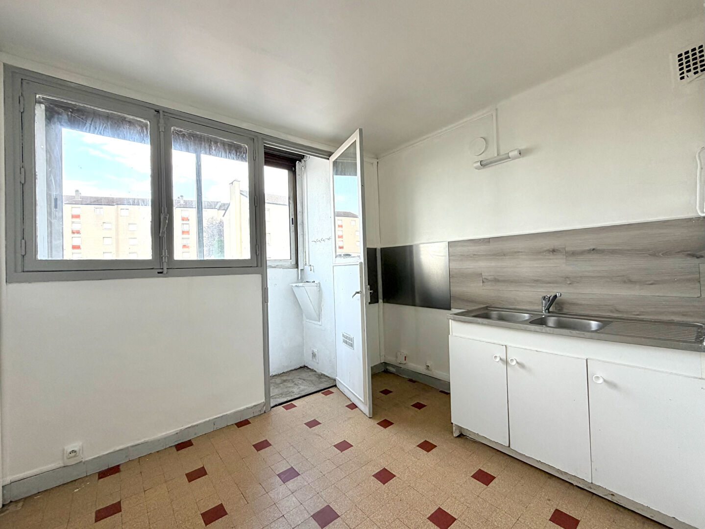 Appartement T4  59m²  Quartier du Soleil  Saint-Étienne