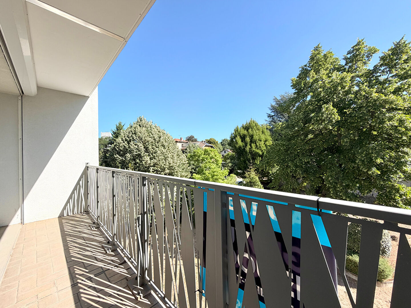 Appartement T4 de 83 m² avec garage et cave - À deux pas du Parc de l'Europe - Saint-Étienne