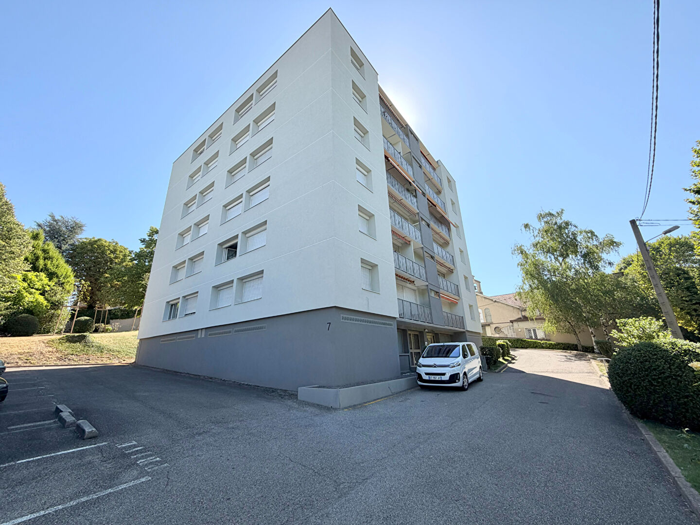 Appartement T4 de 83 m² avec garage et cave - À deux pas du Parc de l'Europe - Saint-Étienne