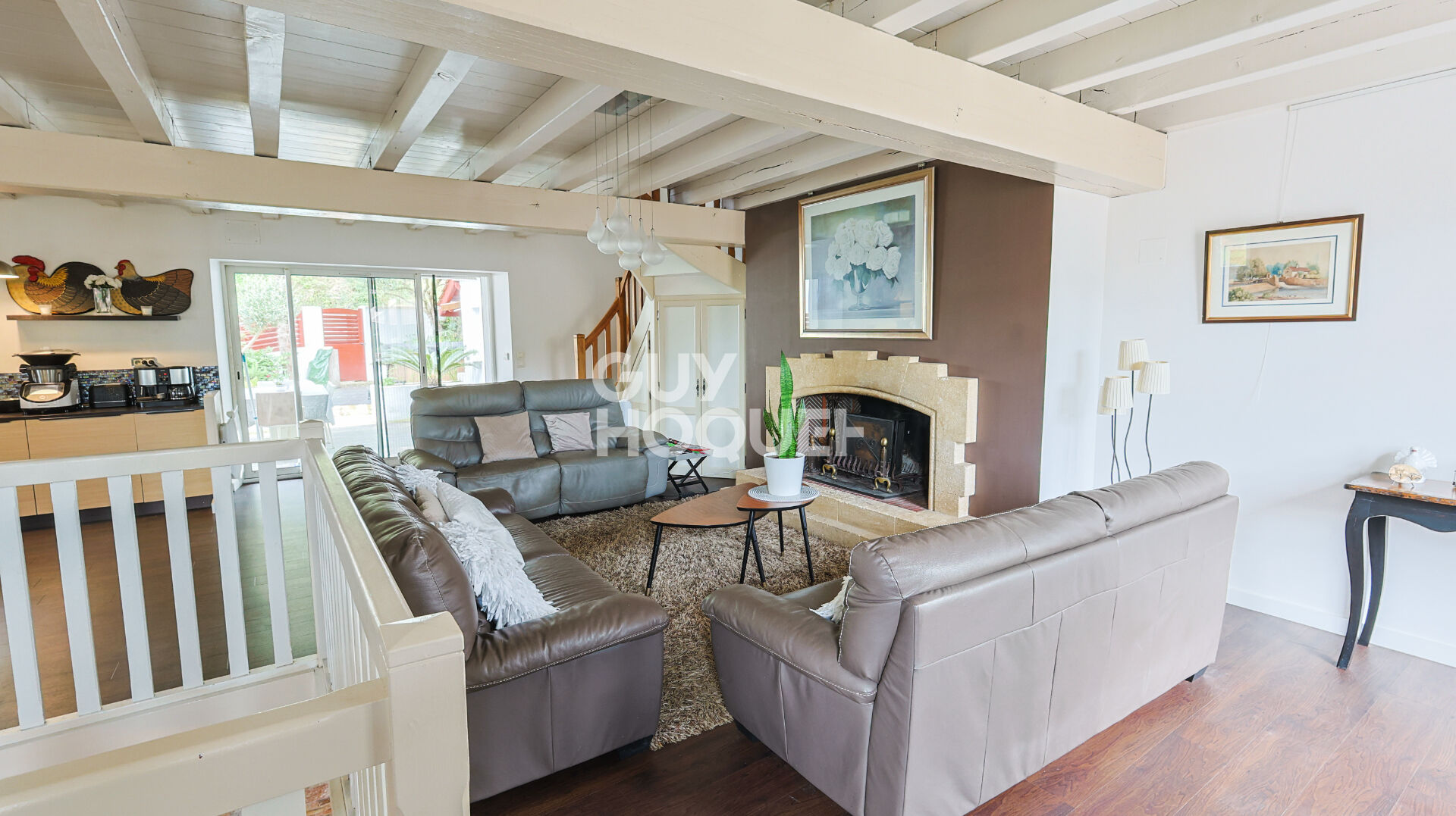 Maison quatre chambres et un studio