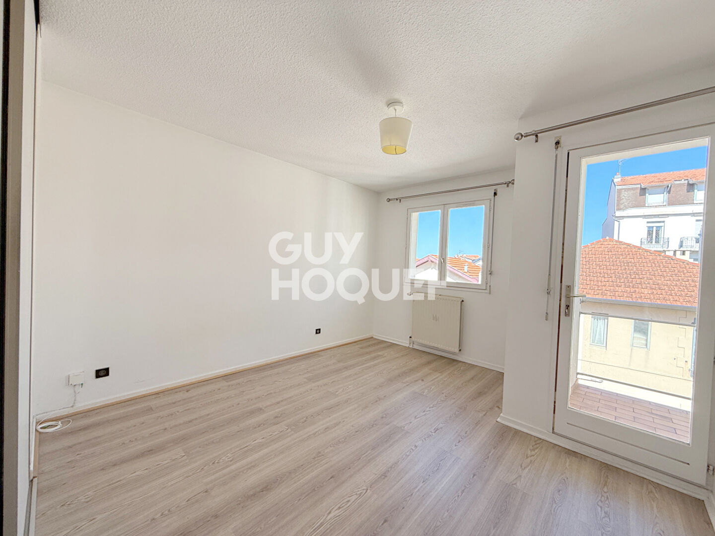 BIARRITZ CENTRE : vie à pied, lumineux T4 de 106 m² en triplex - 2 balcons