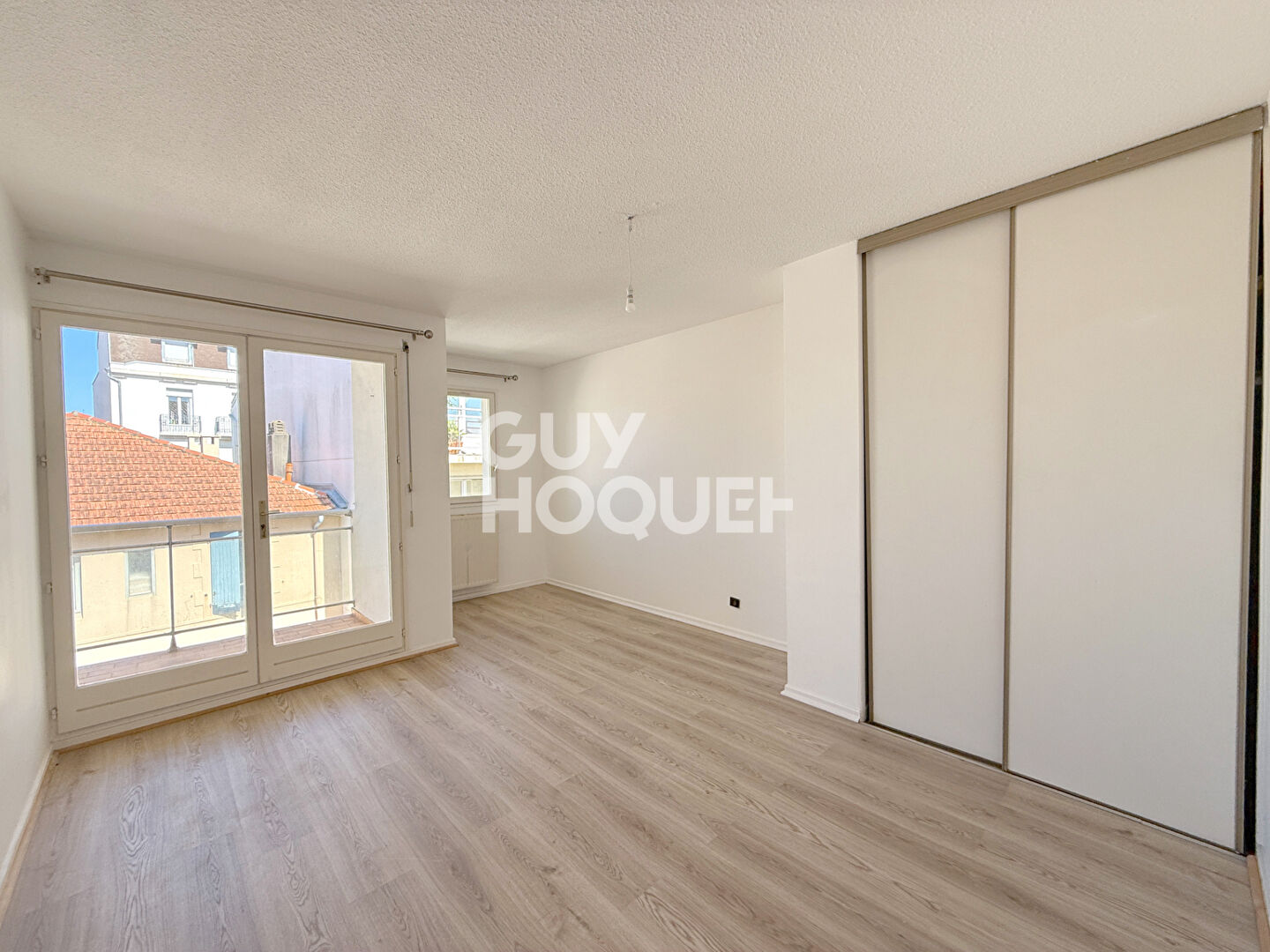 BIARRITZ CENTRE : vie à pied, lumineux T4 de 106 m² en triplex - 2 balcons