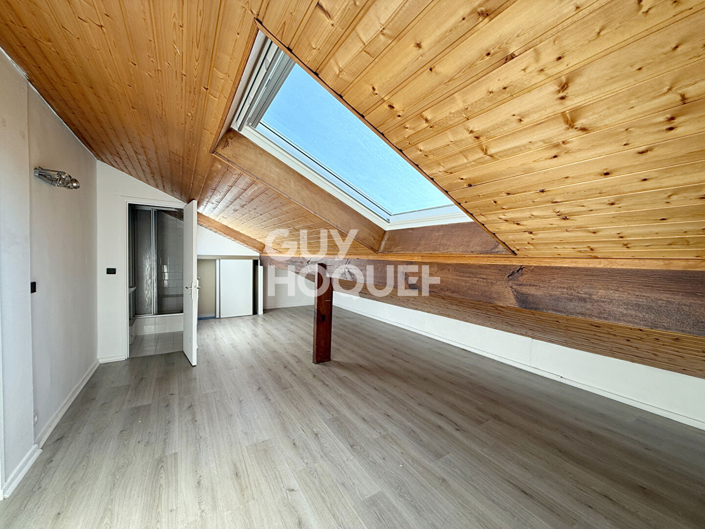 BIARRITZ CENTRE : vie à pied, lumineux T4 de 106 m² en triplex - 2 balcons