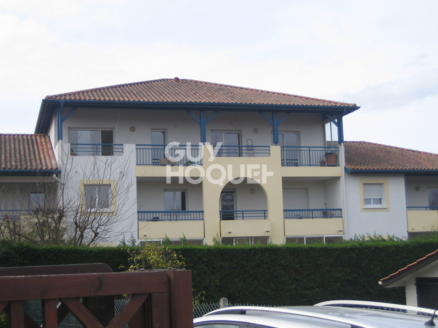 Appartement de standing T4 avec grande terrasse couverte+ parking + cave 97m²