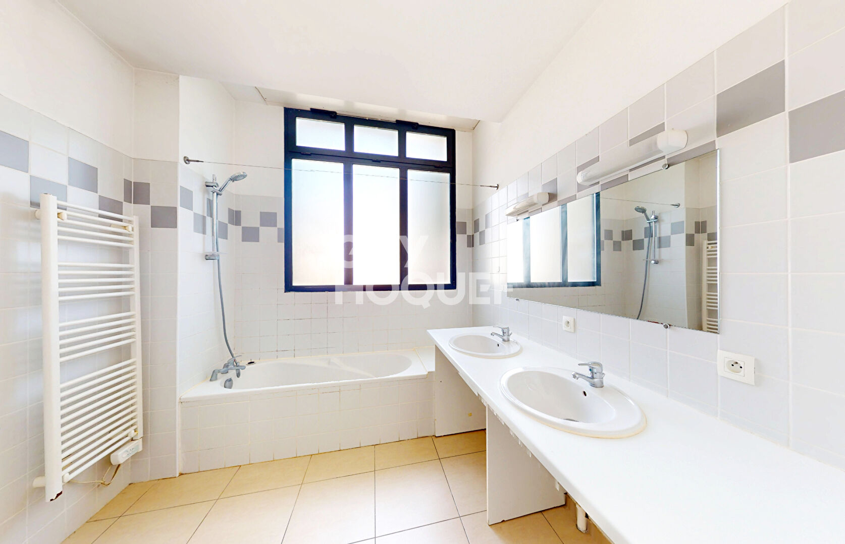 A Louer - Bureaux Professionnels - Biarritz - 81 m2