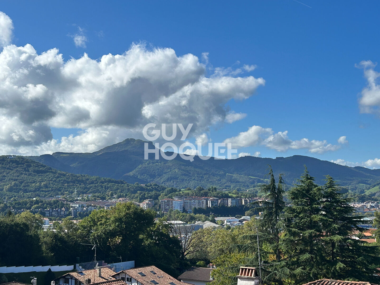 QUARTIER OLASSO - VILLA AVEC VUE