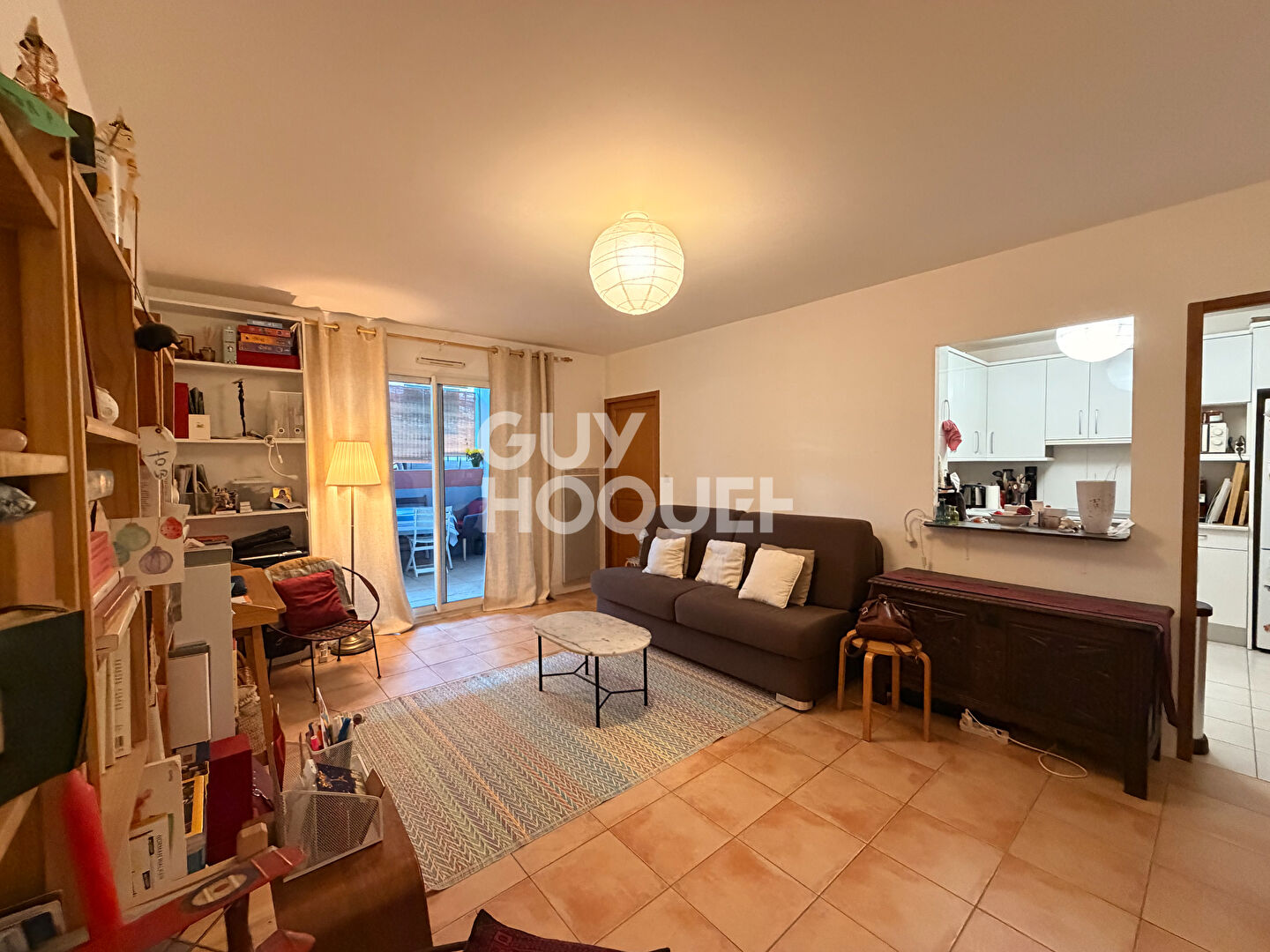 DEUX PIECES DE 42 M² AVEC TERRASSE