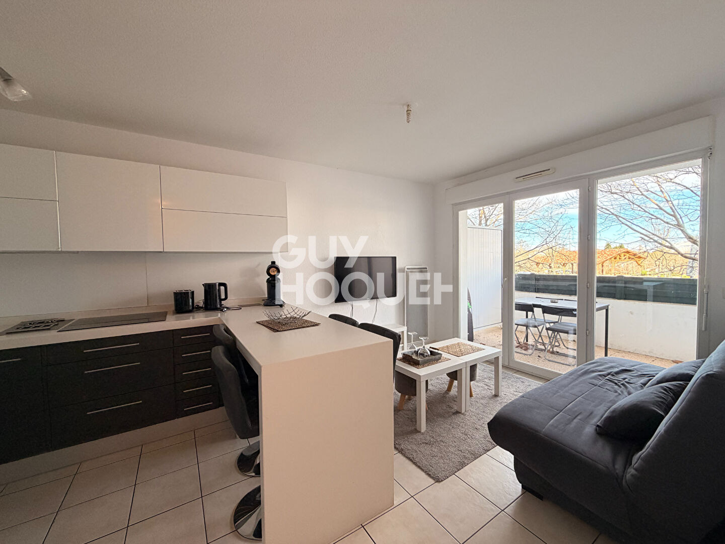 PROCHE PLAGE - JOLI 2 PIECES AVEC PARKING