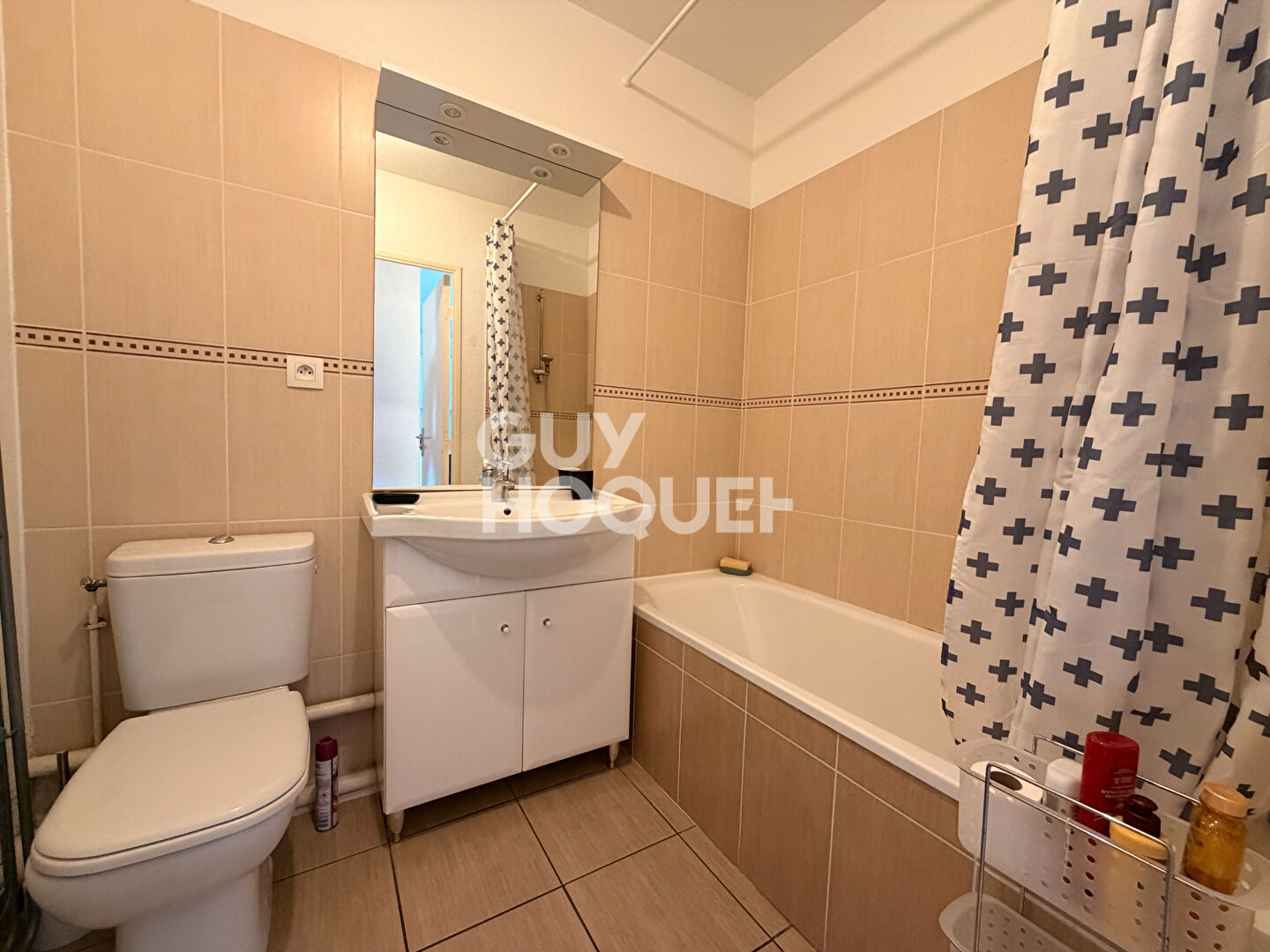 PROCHE PLAGE - JOLI 2 PIECES AVEC PARKING