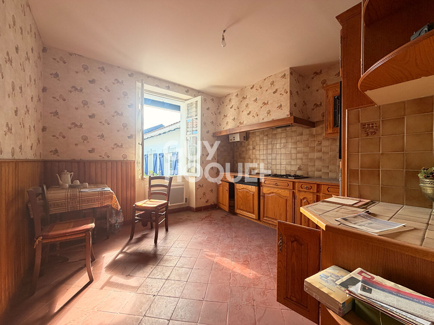 T2 BIS DE 58 M² A RENOVER EN CENTRE VILLE