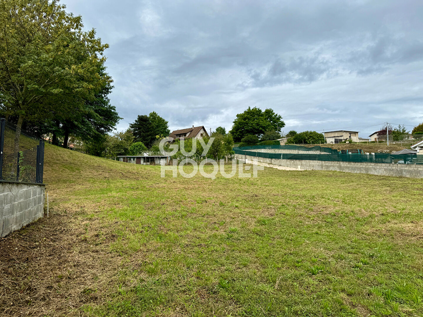 Terrain  constructible Vienne 698 m2 dans lotissement 3 lots