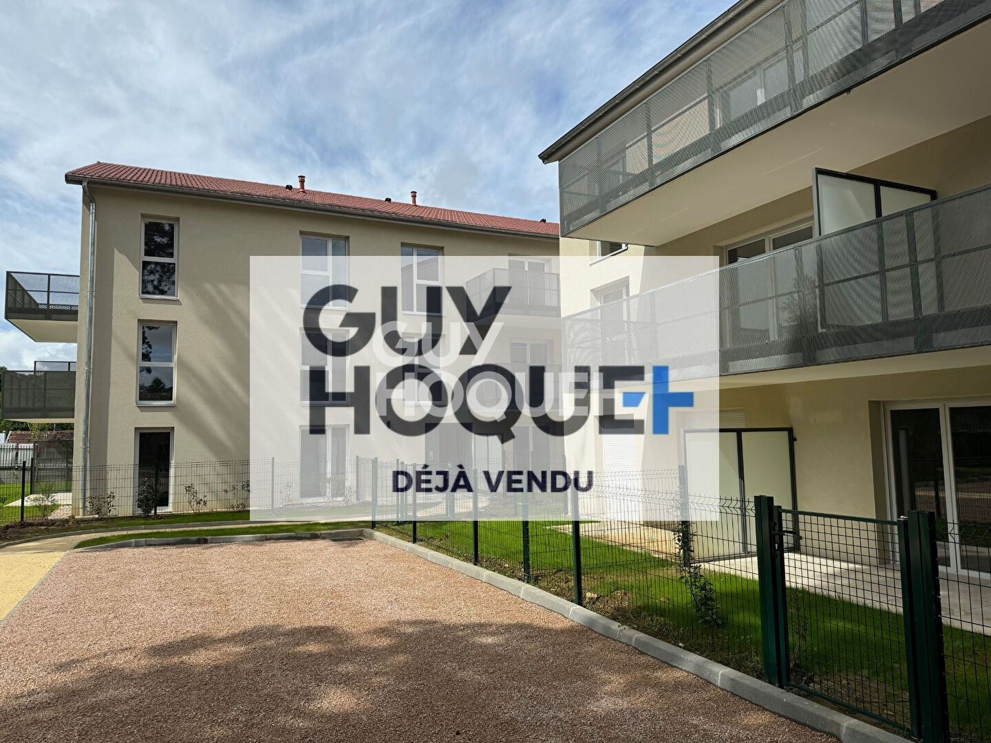 Appartement T4 avec terrasse PONT-EVÊQUE