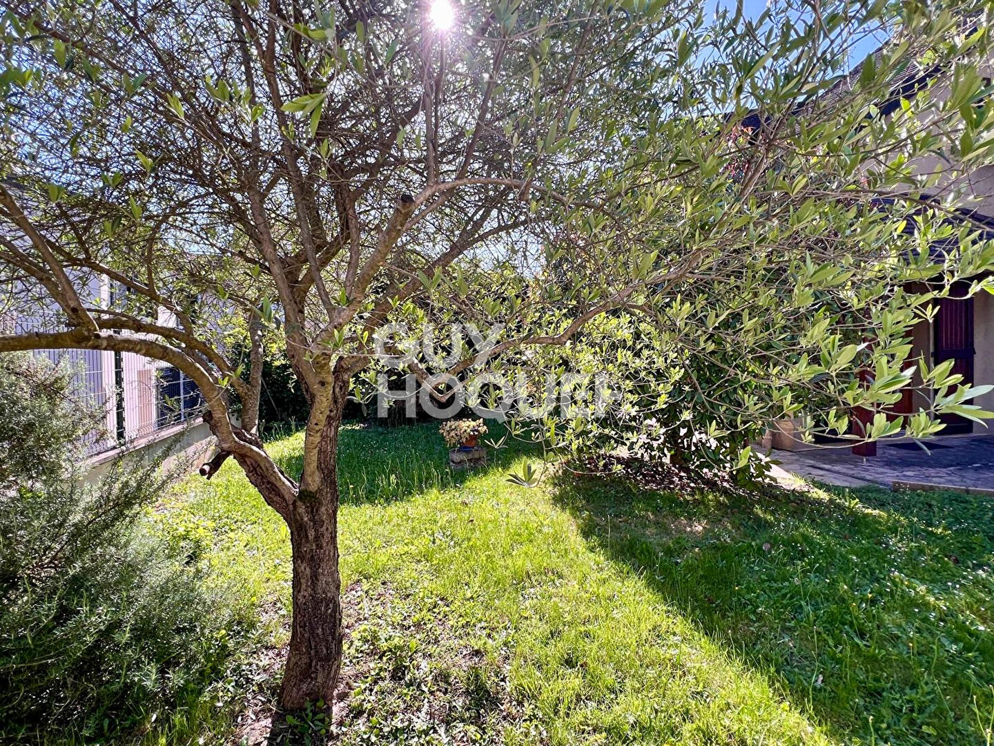 Maison atypique de 155 m², centre de Chaponnay