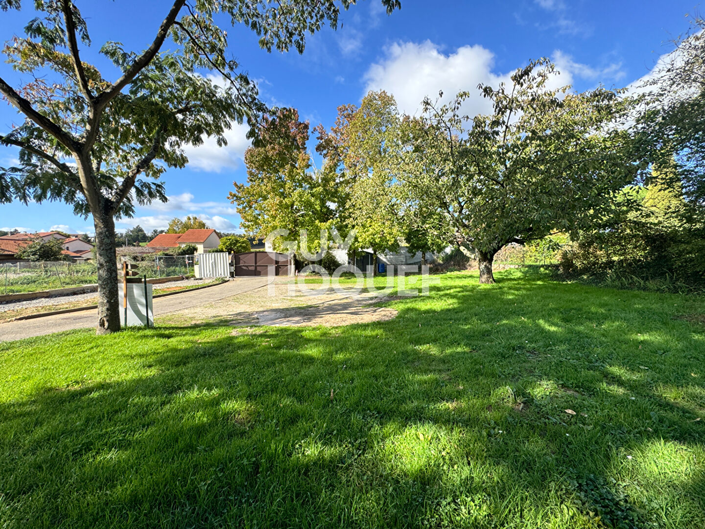 Terrain Chuzelles 700 m2