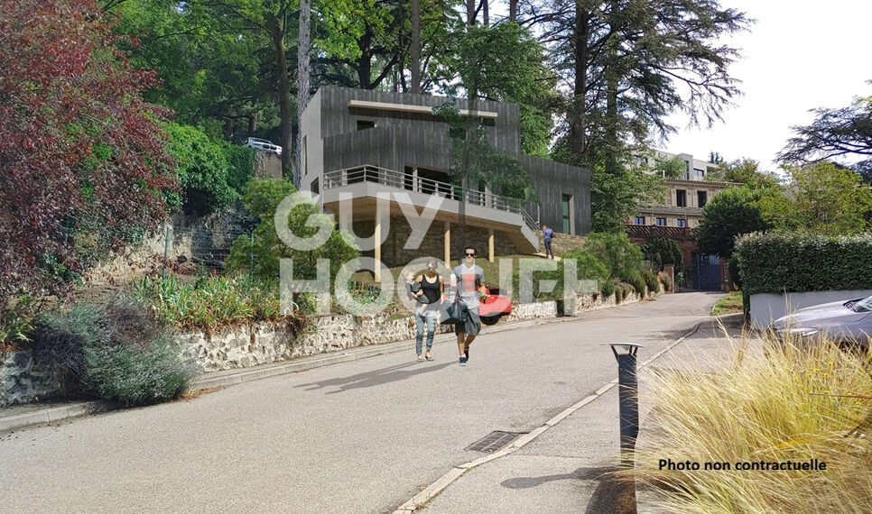 VIENNE NORD ? TERRAIN SUR LES HAUTEURS