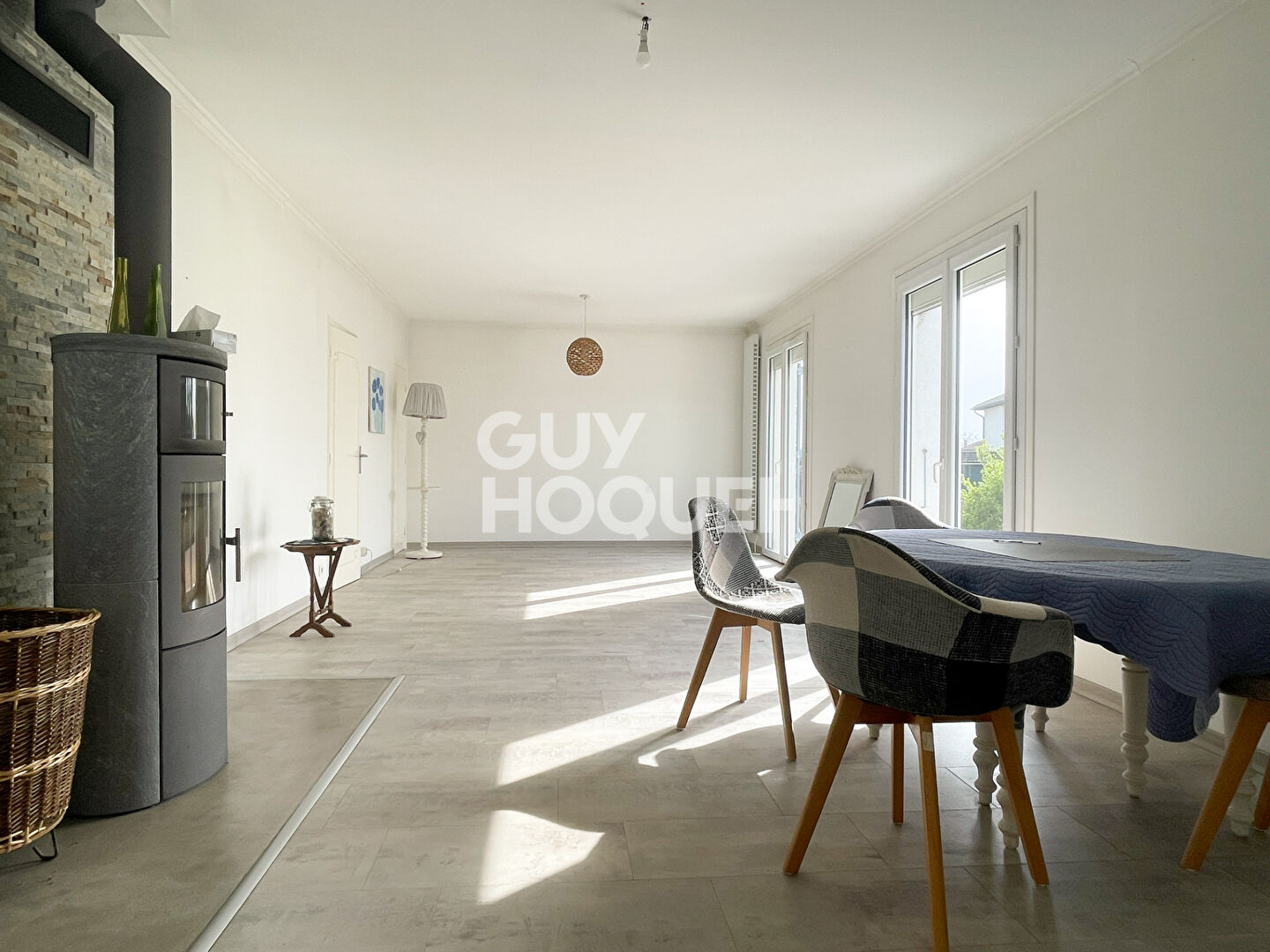 Maison Roussillon 6 pièce(s) 121 m2